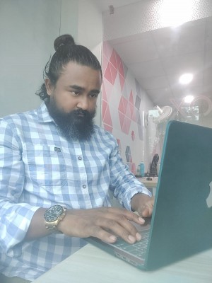 Altaf Hussain GarageWa Founder