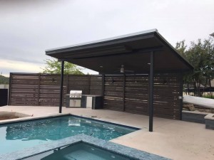 Retractable patio covers