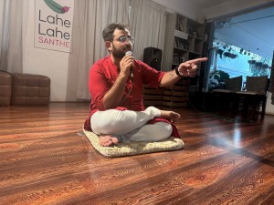 Mystic Avi - Taking a Session