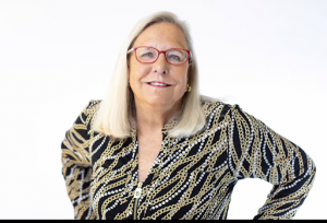 Reggie (Regina) Hunt, Recognized by BestAgents.us as a 2024 Top Agent