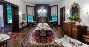 Louisville Bourbon Inn Dining Room