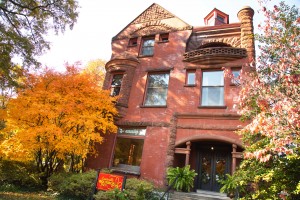 Louisville Bourbon Inn Exterior