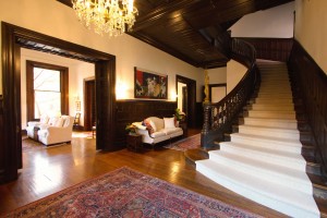 Louisville Bourbon Inn Foyer