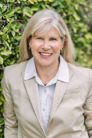 Kimberly Taylor, Recognized by BestAgents.us as a 2024 Top Agent