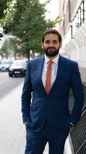 Oculoplastic Surgeon Mr Ahmad Aziz