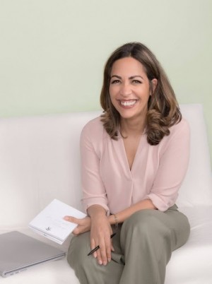 Sarah Bonza, MD, MPH, DipABLM, FAAFP, NBC-HWC, CPE, Empowers Women Through Natural Hormonal Health Solutions