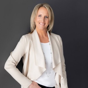 Terri McClain, Recognized by BestAgents.us as a 2024 Top Agent