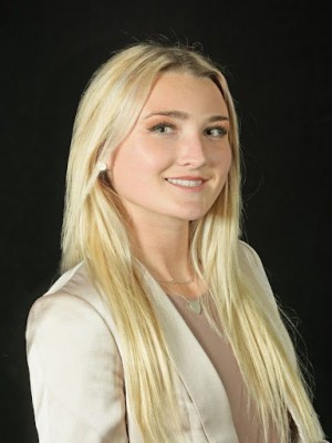 Anna Kelly, Recognized by BestAgents.us as a 2024 Top Agent