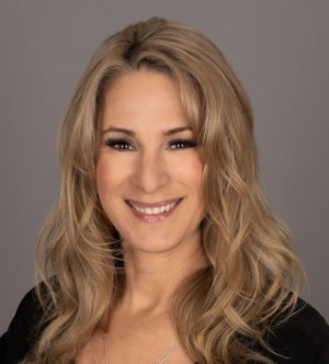 Christine Bell, Recognized by BestAgents.us as a 2024 Top Agent