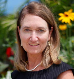 Victoria J. Mondloch, MD, Renowned OBGYN & Innovator, Shares Insights on Hormone Balancing in Patient Education Endeavor