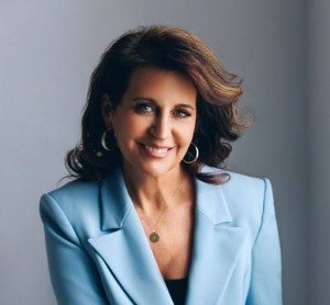 Renee Moussally, Recognized by BestAgents.us as a 2024 Top Agent