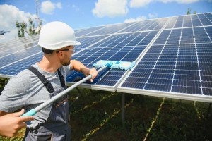 Best Solar Panel Cleaning Company in LA