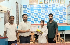 Jiya receiving certificate 