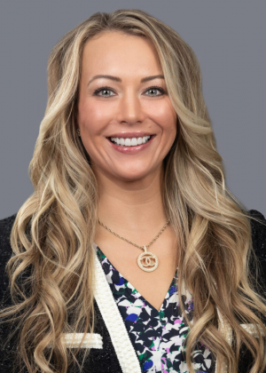 Stephanie Davison Iannazzo, MD: Renowned Anesthesiologist Enhancing Patient Care in Greater Minneapolis