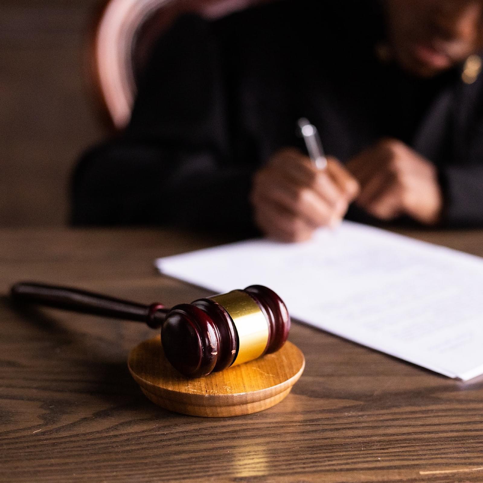 Break Free from the Shackles of Your Criminal Record with Help from Hochman – Goldin, P.A.