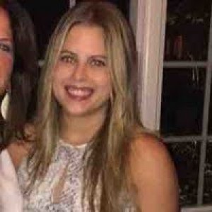 Brooke Katzman, Recognized by BestAgents.us as a 2024 Top Agent 