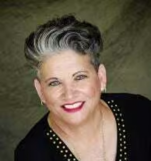 Lilly Alexoudis, Recognized by BestAgents.us as a 2024 Top Agent