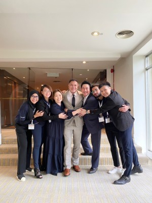 Wealth Wolves Team with Vincent Wong