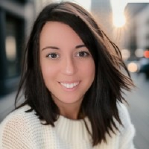 Nickie Kraus, Recognized by BestAgents.us as a 2024 Top Agent