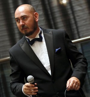 Wayne Devlin crooner