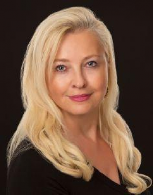 Elke von Oertzen, Recognized by BestAgents.us as a 2024 Top Agent