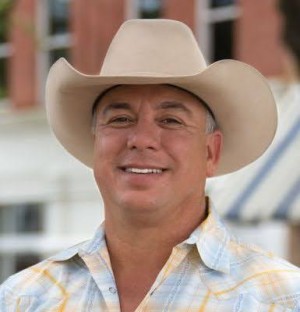Dusty Calderon, Recognized by BestAgents.us as a 2024 Top Agent