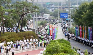 Cheongju Church full of people looking for worship