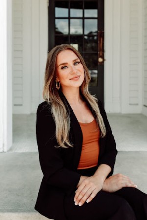 Haley Brown, Recognized by BestAgents.us as a 2024 Top Agent