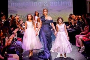 Patricia Herrera Pinto modeling