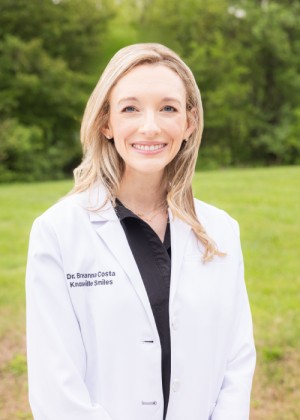 Meet the Dentist in Knoxville TN Dr Breanna Costa