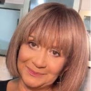 Rozanna Alexandrian, Recognized by BestAgents.us as a 2024 Top Agent 