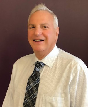 Lee Ginsburg, Recognized by BestAgents.us as a 2024 Top Agent 