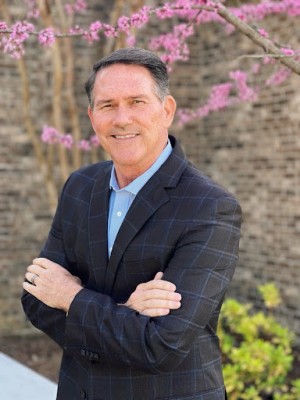 TJ Lee, Recognized by BestAgents.us as a 2024 Top Agent 