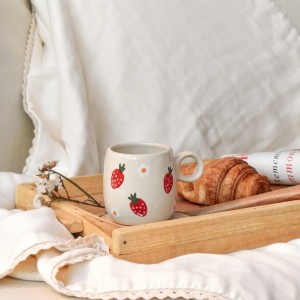 Ceramic Mug Strawberry