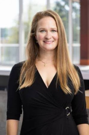 Elizabeth McDuffie, Recognized by BestAgents.us as a 2024 Top Agent 