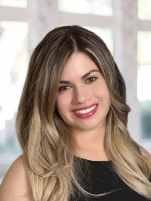 Jannelle Flores, Recognized by BestAgents.us as a 2024 Top Agent 