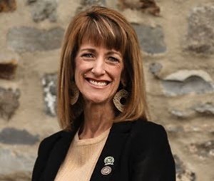 Jill Koch, Recognized by BestAgents.us as a 2024 Top Agent 