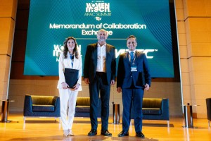 Yuki Aizawa (WIT Country Manager) and Fazil (CEO MDEC) MOC exchange witnessed by Gobind Singh Deo