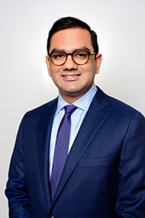 John Wainwright, MD: Pioneering Advanced Spine Care at Westchester Medical Center