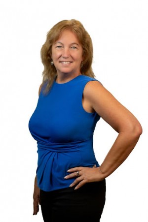 Holly Sellars, Recognized by BestAgents.us as a 2024 Top Agent 