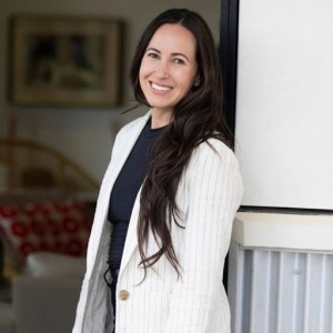 Veronica Lewis, Recognized by BestAgents.us as a 2024 Top Agent 