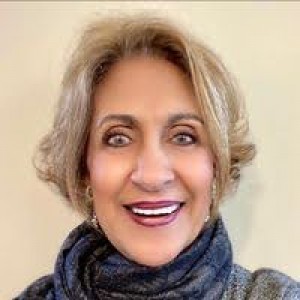 Violet Schmid, Recognized by BestAgents.us as a 2024 Top Agent 