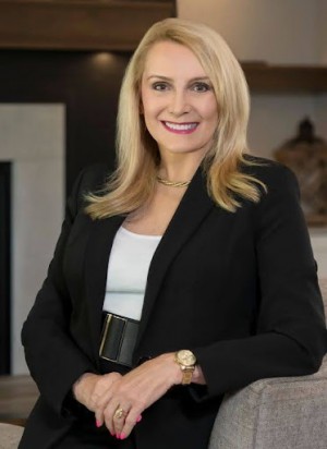 Karen Larson, Recognized by BestAgents.us as a 2024 Top Agent 