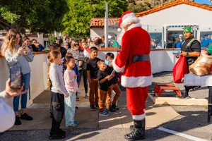 Maverick Helicopters Toy Drive (Photo credit Ivan Meneses)