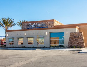 Exterior view Smile Studio Fontana office building