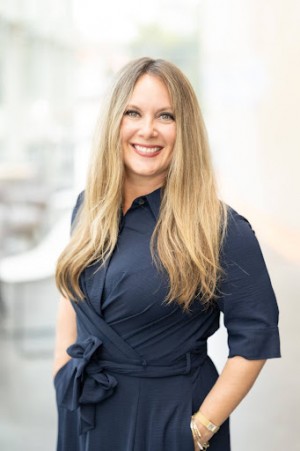 Stevie Toomey, Recognized by BestAgents.us as a 2024 Top Agent