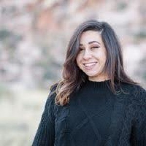 Alexis Mata, Recognized by BestAgents.us as a 2024 Top Agent 