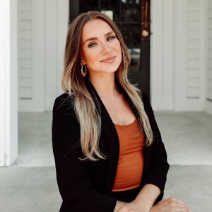 Haley Brown, Recognized by BestAgents.us as a 2024 Top Agent 