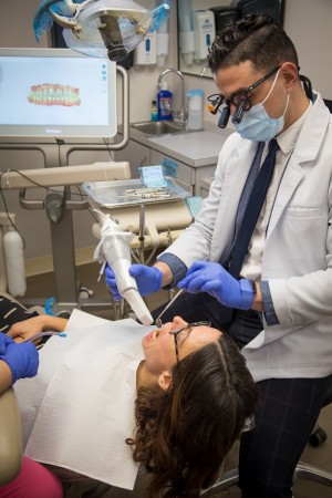 iTero Intraoral Scanners for Restorative and Orthodontic scanner being used by Dr Kandar at UNO DENT