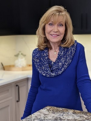 Bonnie Dominski, Recognized by BestAgents.us as a 2024 Top Agent 